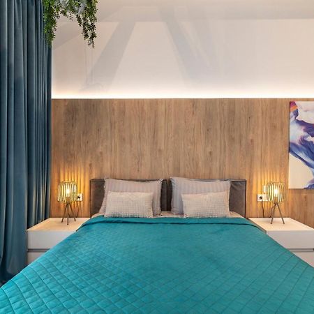 Stylish 1 Bedroom Studio Near Most City Ντνιπροπετρόφσκ Εξωτερικό φωτογραφία